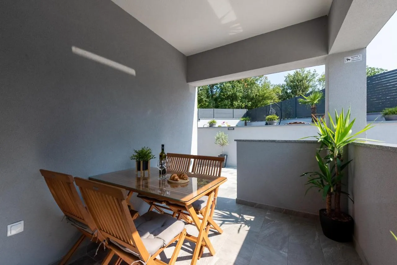 Apartment Lo&Ti Čižići